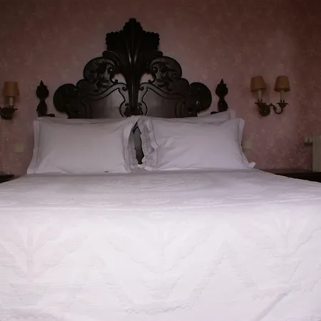 Castelo Santa Catarina Гостевой дом 4*