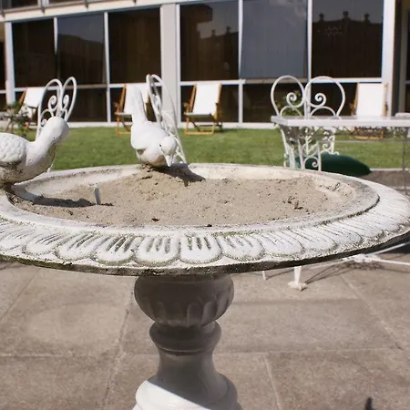 Guest house Castelo Santa Catarina 2*