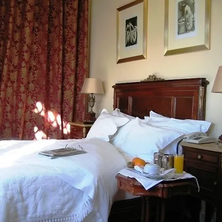 Pensjonat Castelo Santa Catarina 4*